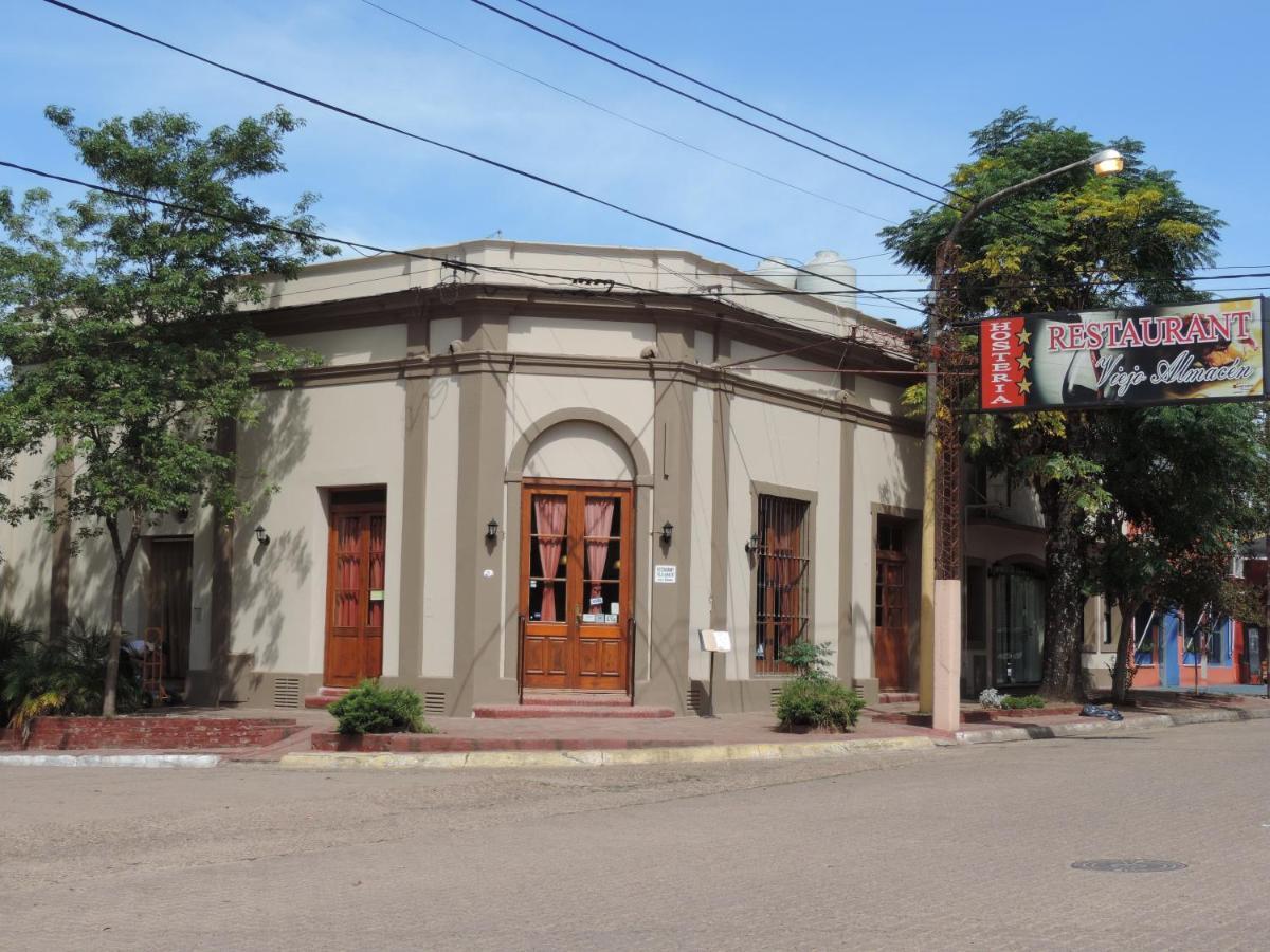 Hostería Viejo Almacen Colón Exterior foto